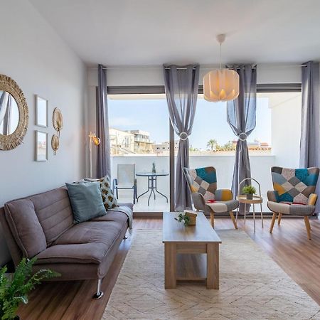 Livia Studio Apartment In Larnaka Exterior foto
